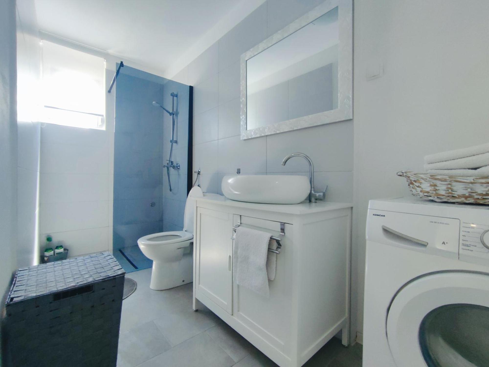 Garden Apartment Sutomiscica Екстериор снимка