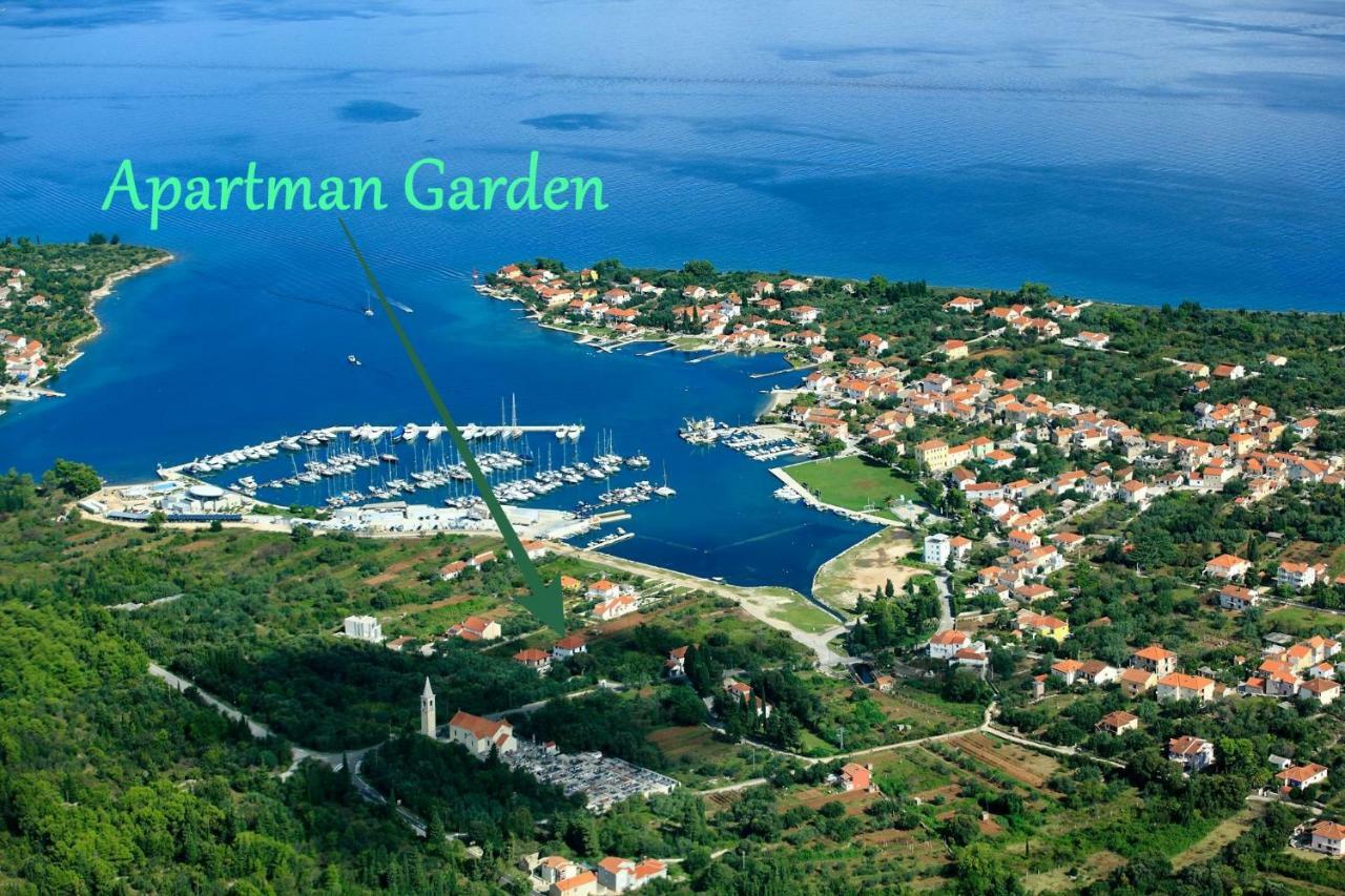 Garden Apartment Sutomiscica Екстериор снимка